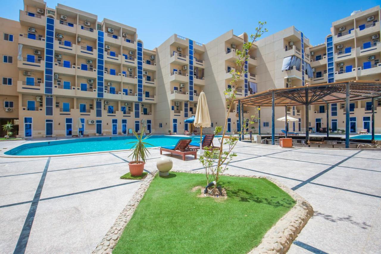 Pool View With Balcony Near El Gouna Apartment Hurghada Exterior photo