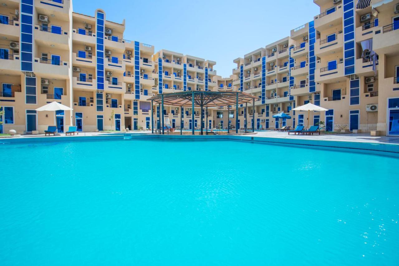 Pool View With Balcony Near El Gouna Apartment Hurghada Exterior photo