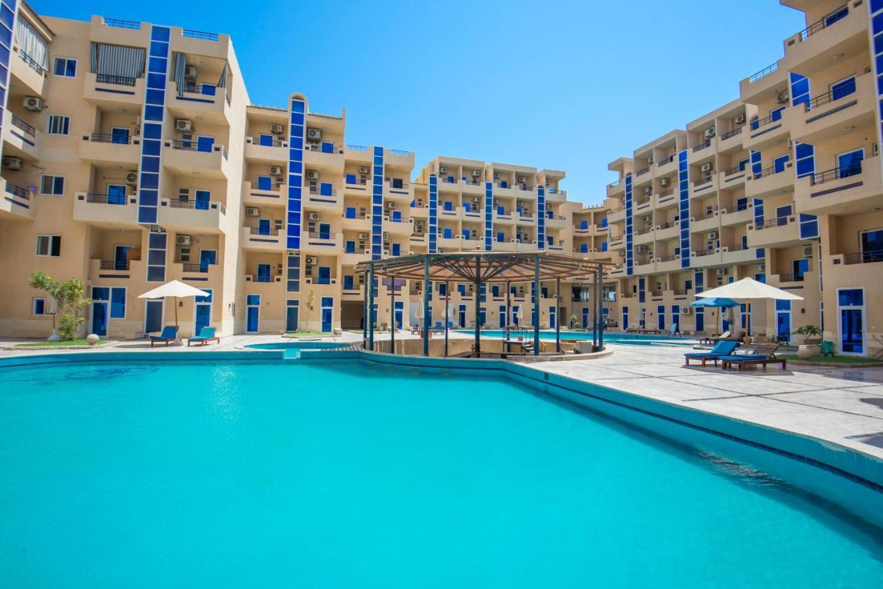 Pool View With Balcony Near El Gouna Apartment Hurghada Exterior photo