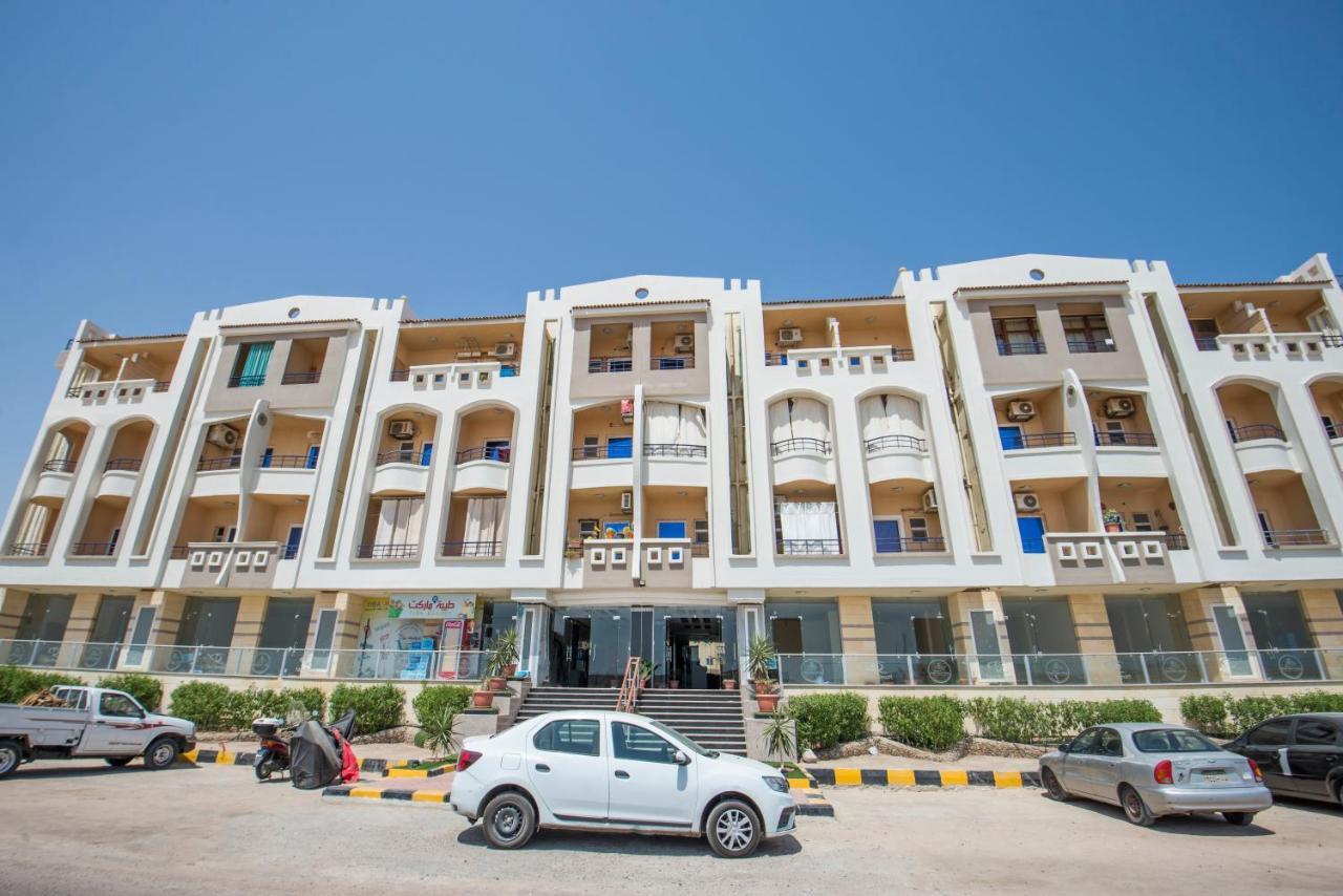 Pool View With Balcony Near El Gouna Apartment Hurghada Exterior photo