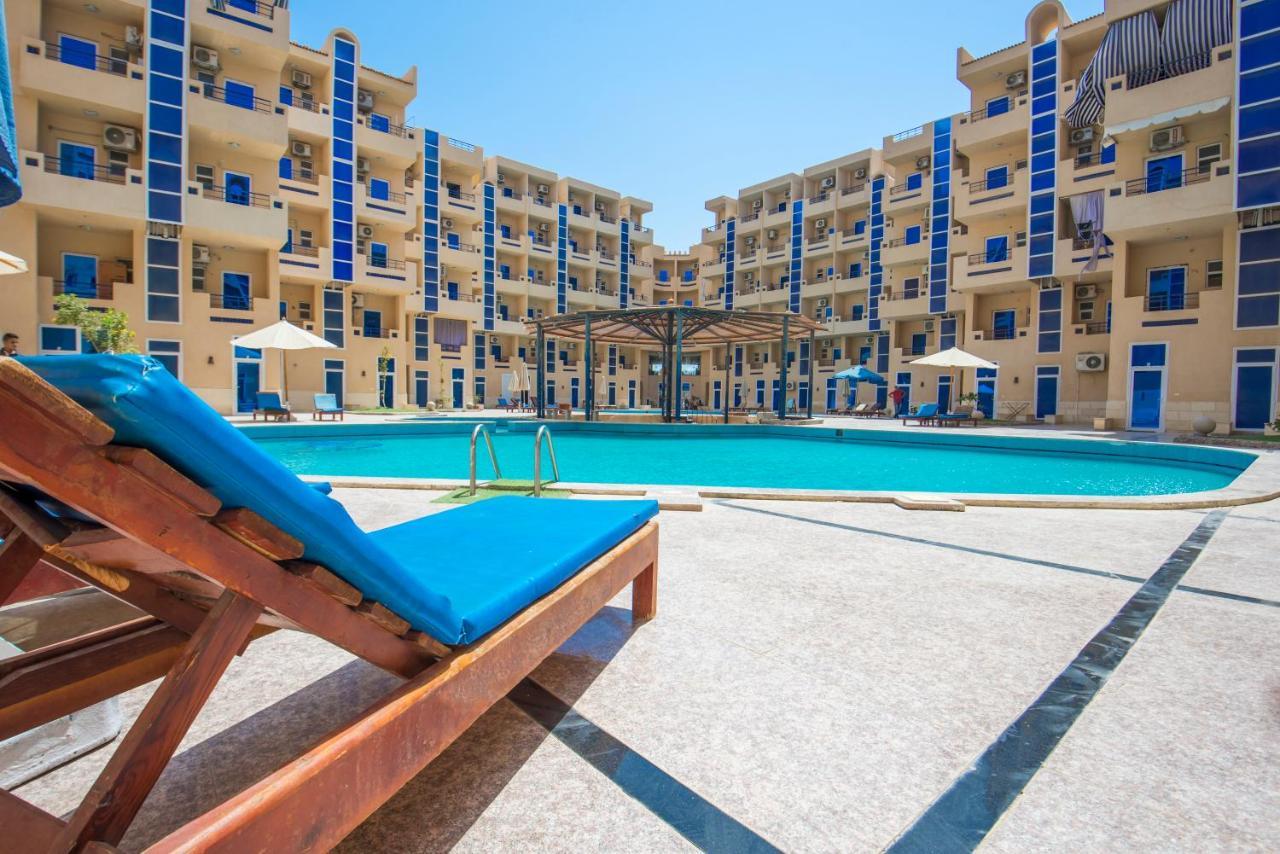 Pool View With Balcony Near El Gouna Apartment Hurghada Exterior photo