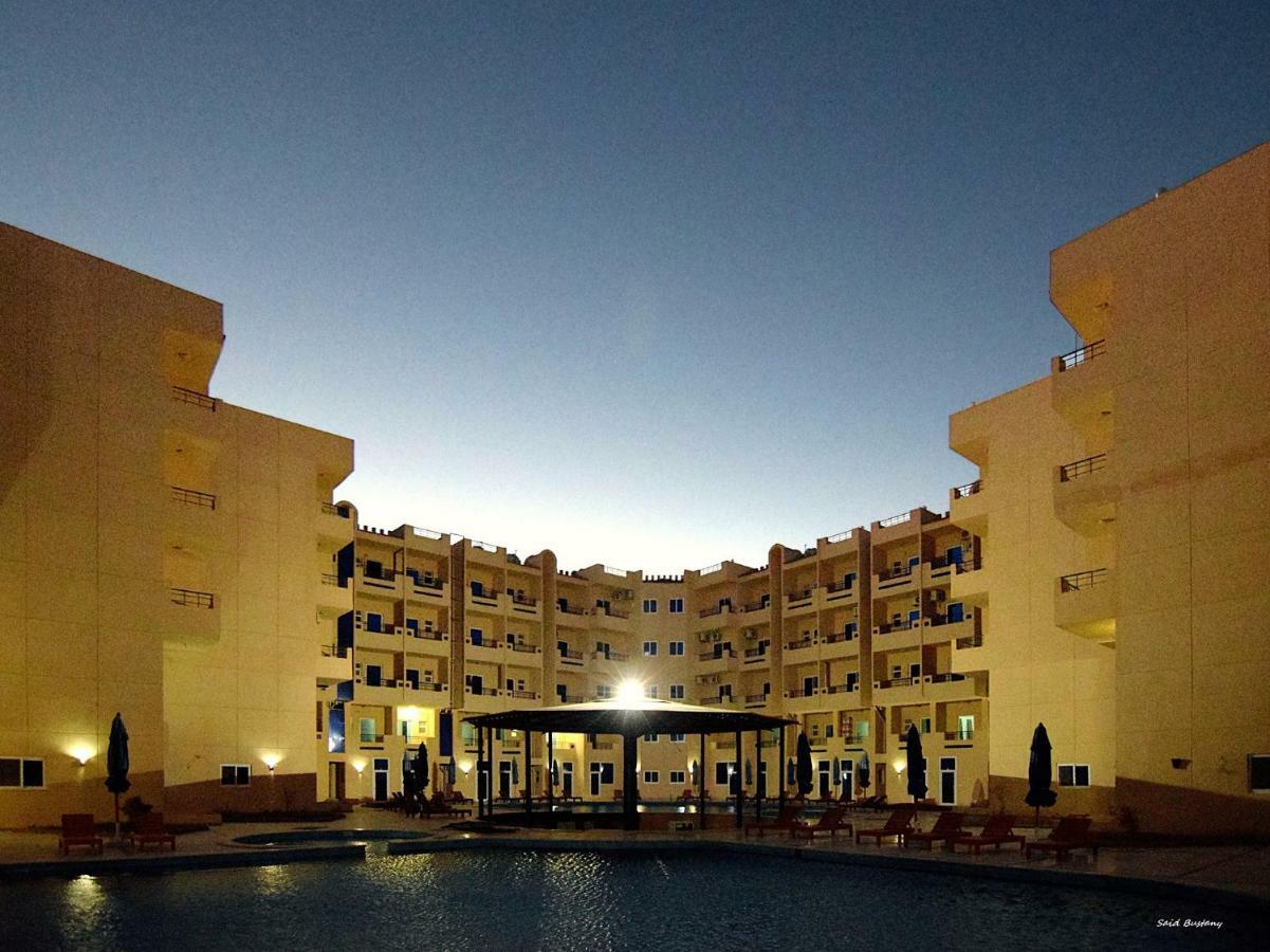 Pool View With Balcony Near El Gouna Apartment Hurghada Exterior photo